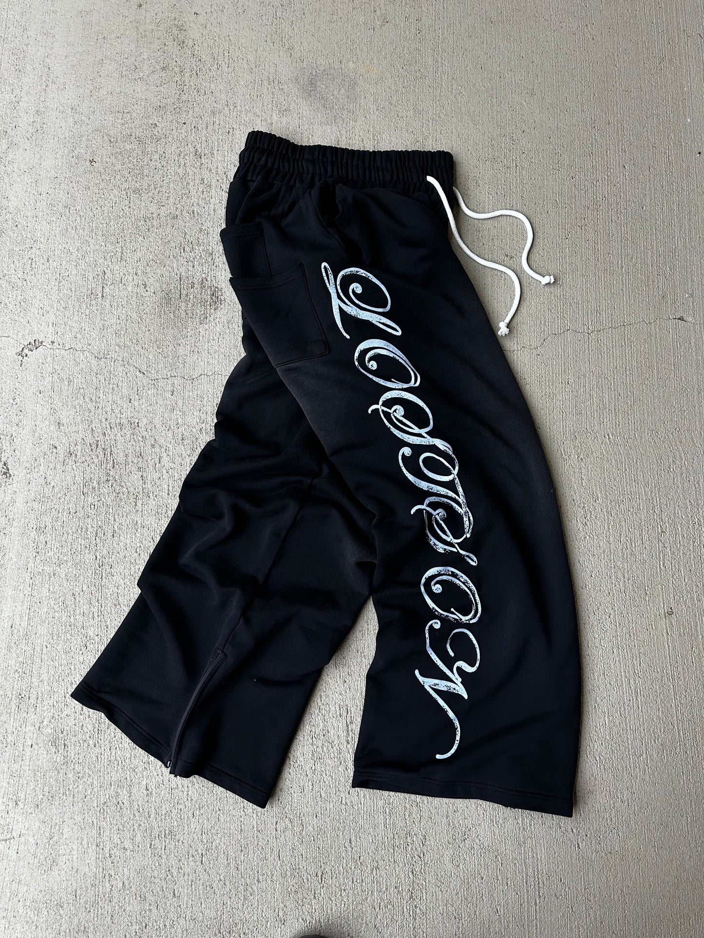 LOSTSON SMOKE SWEATPANTS