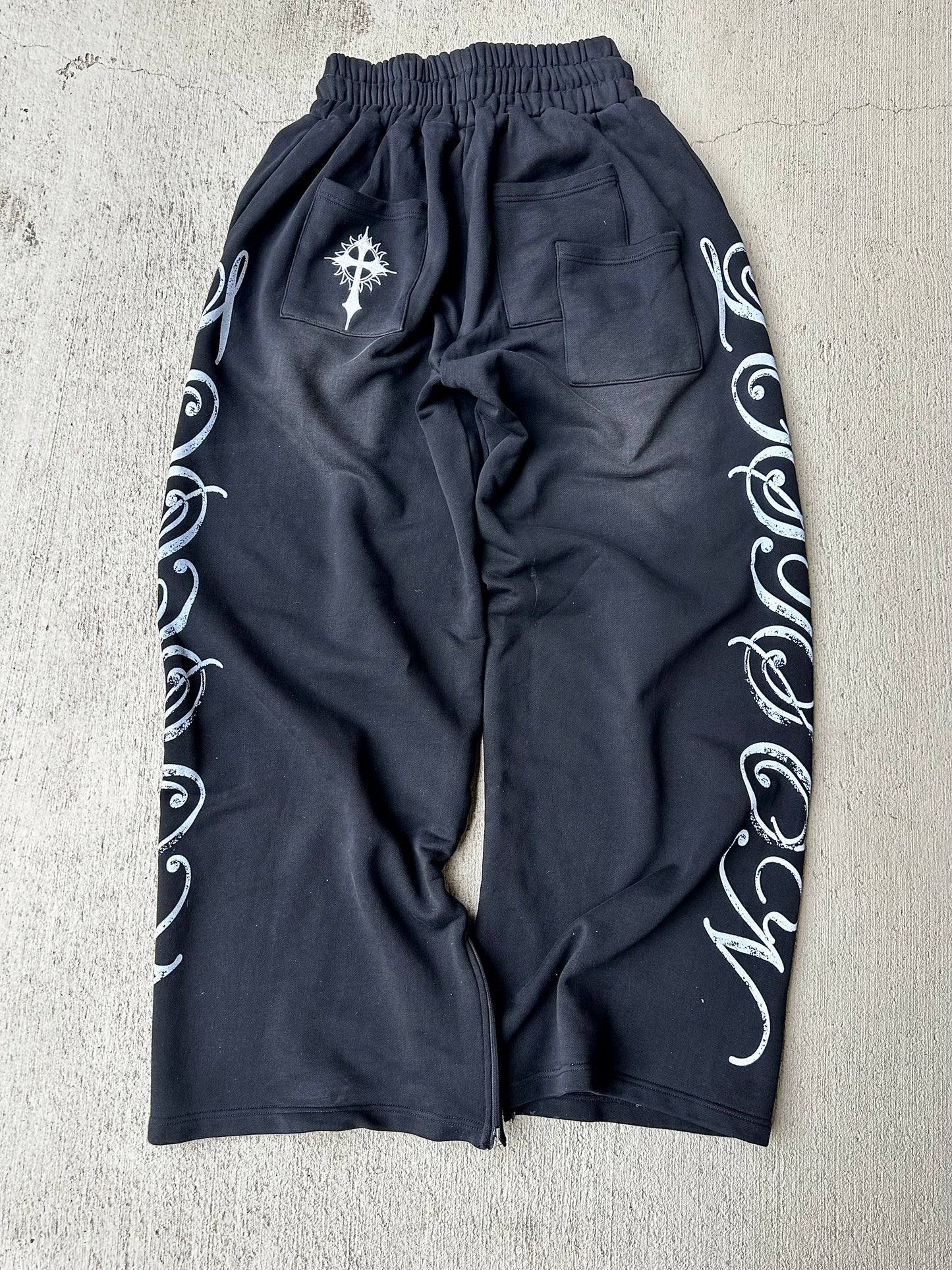 LOSTSON SMOKE SWEATPANTS